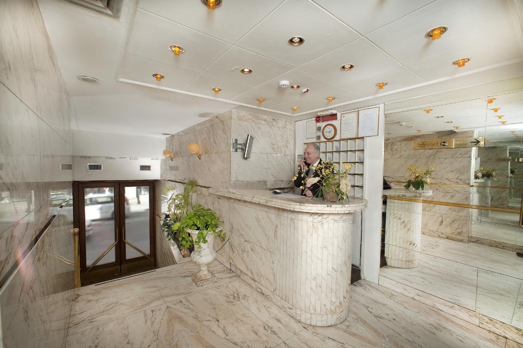 Tritone 3* Roma