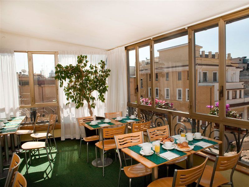 Tritone Hotel Roma