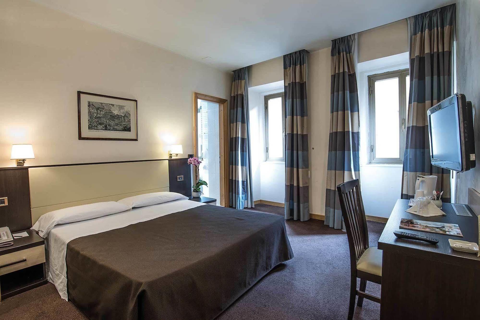 Tritone Hotel Roma