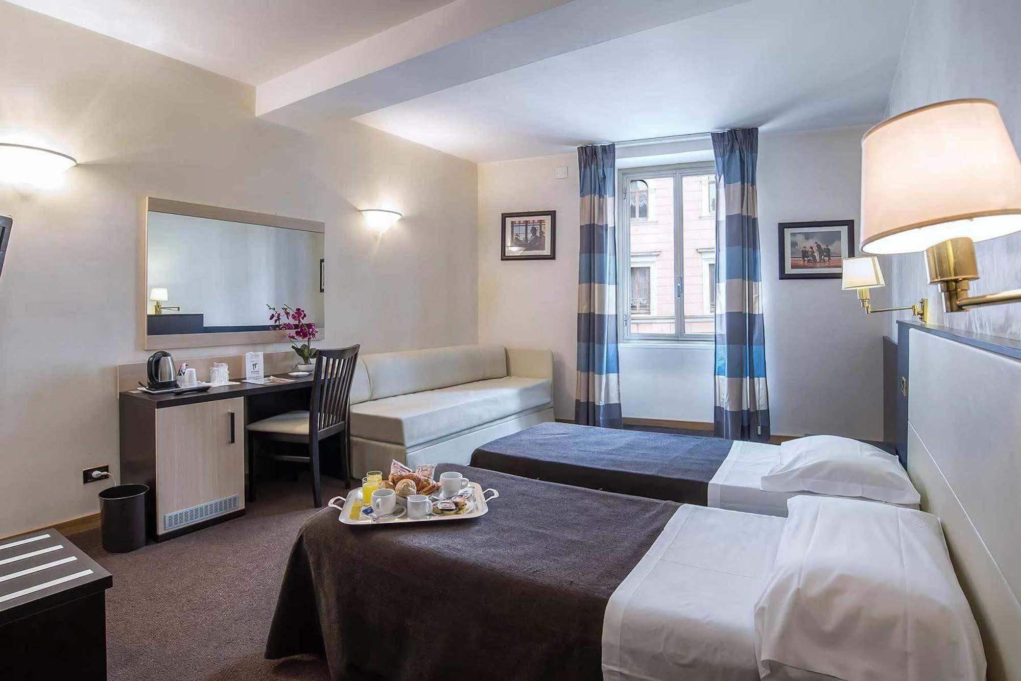 Hotel Tritone Roma